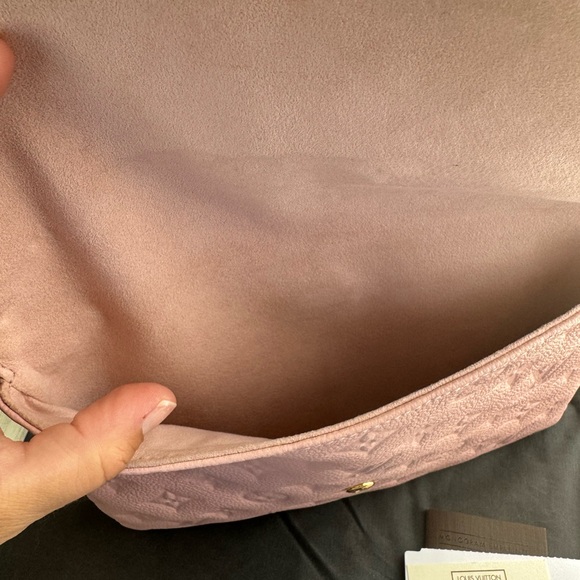 Authentic Louis Vuitton Empreinte Twice Rose Ballerine - Picture 8 of 12